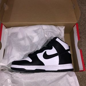 Black panda dunk high brand new